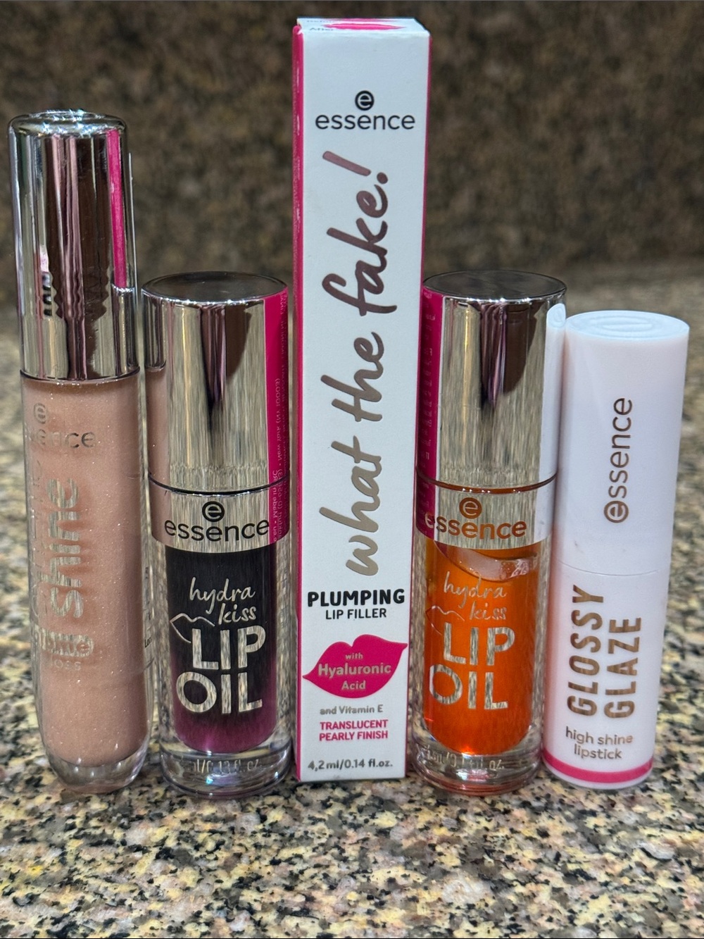 essence 5 Pc Glossy Glaze & Hydra Kiss Lip Oil Set